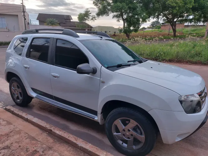 Renault Duster Dynamique 2.0 Hi-flex 16V Mec. 2015