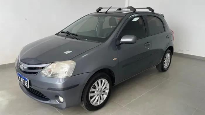 Toyota Etios 1.3 Flex 16V 5P Mec. 2013
