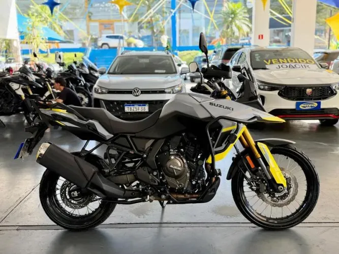 SUZUKI V-STROM 800 DE 2025