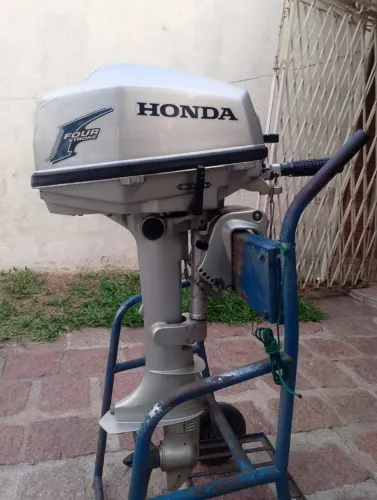 Motor de popa 5HP 4 tempos Honda