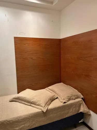 QUARTO INDIVIDUAL PARA ALUGAR - CONDOMÍNIO FECHADO