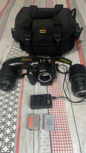 NIKON D5200