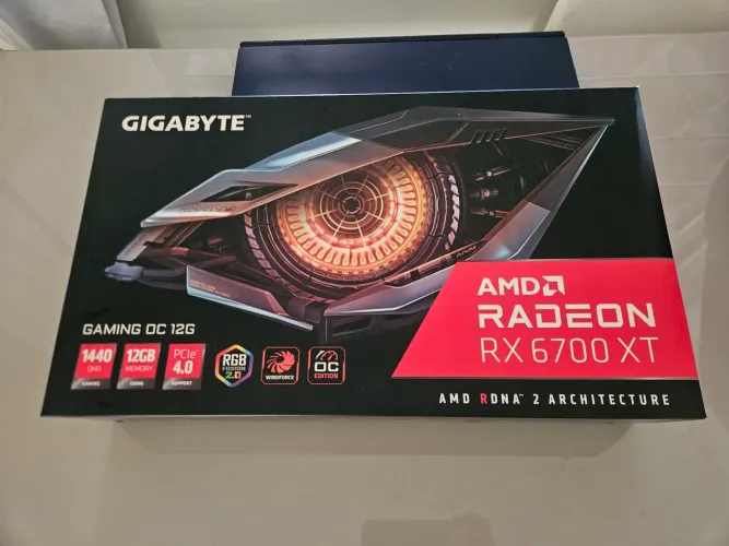 AMD RADEON RX 6700 XT 12GB - GIGABYTE - LISA LISA