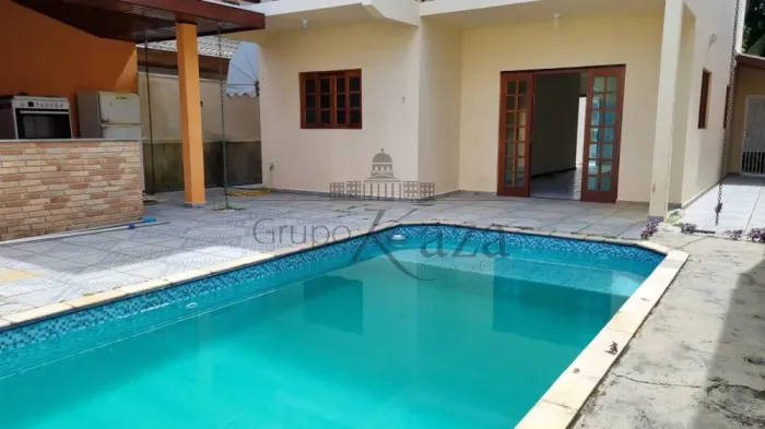 Oportunidade - Casa em Condomínio - Condomínio Altos da Serra IV - Urbanova - 228m²