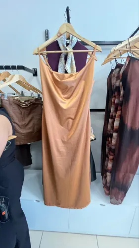 Vestido dourado