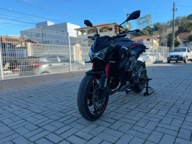 KAWASAKI Z800 SUGOMI EDITION - SÉRIE ESPECIAL MOTO PARTICULAR SEM DETALHES APENAS VENDA