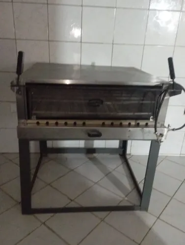 Vendo forno industrial, mais informações no whatsapp *47
