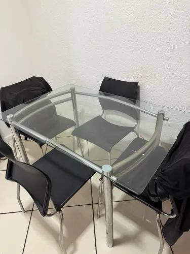 Mesa tampo vidro 4 cadeiras