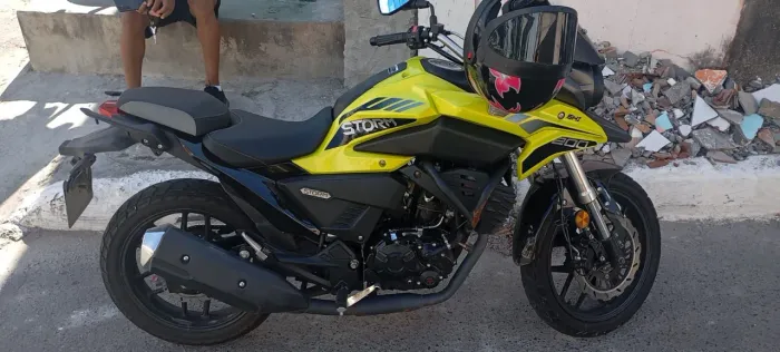 SHINERAY STORM 200 EFI