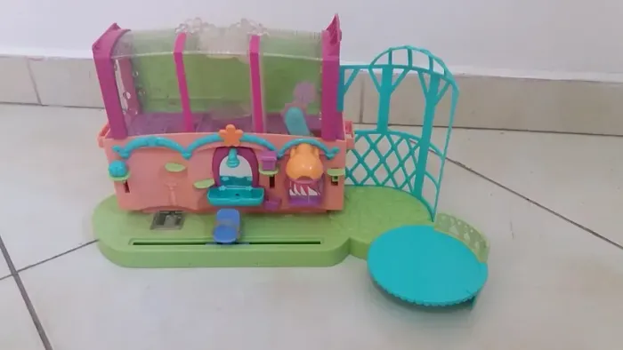 Lavatório de bichos da Polly