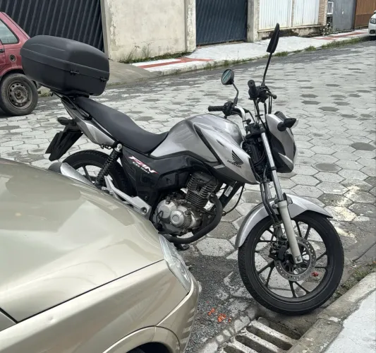 Honda CG 160 Fan 2023 - R$ 17.000