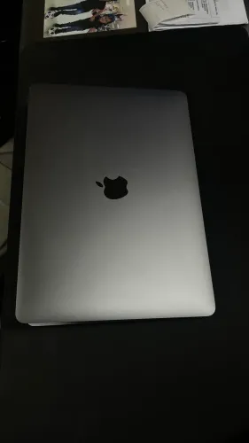 MacBook Pro M1 Sem Detalhes