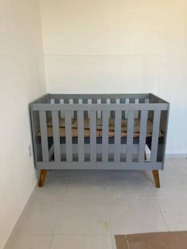 Berço desmontado