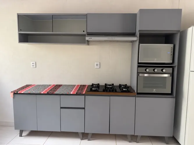 Armário de cozinha completo cinza