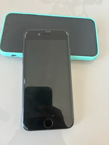 iPhone 8