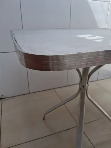 Mesa de Alumínio