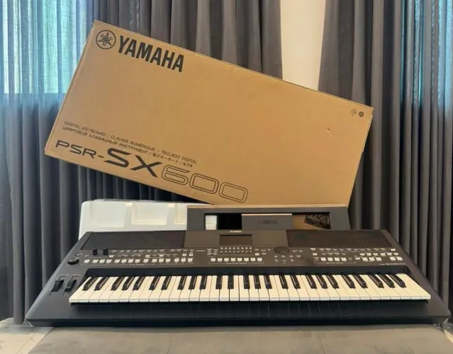 TECLADO YAMAHA PSR-SX 600
