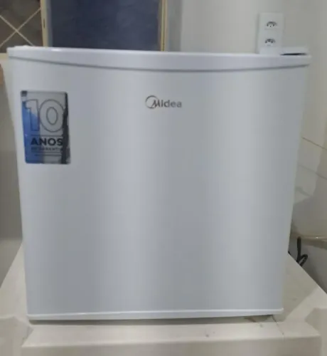 FRIGOBAR MIDEA 45 LITROS