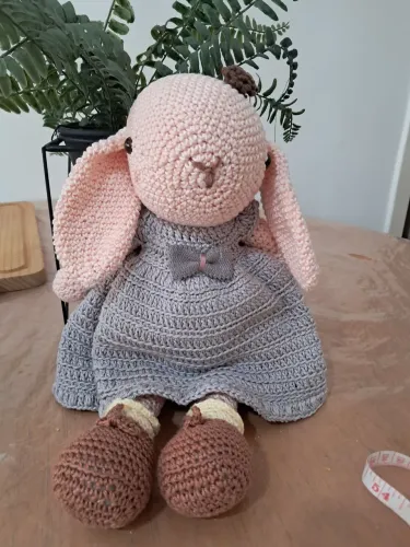 Coelhinha Charmosa em Amigurumi