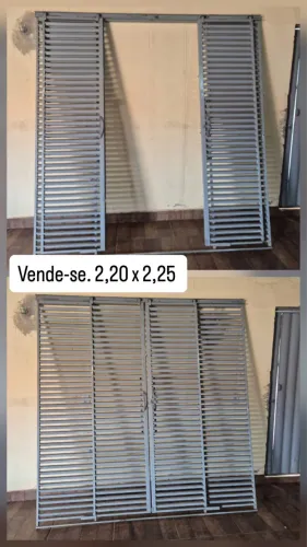 Vende-se portão