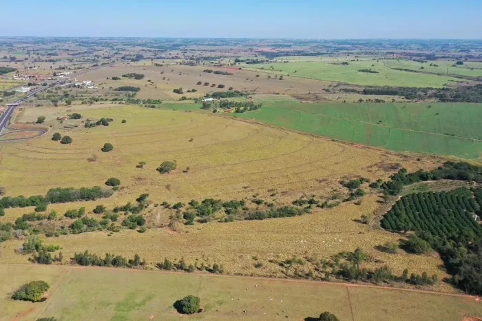 Sítio para Venda em Martinópolis, SITIO: MARTINOPOLIS, 3 dormitórios, 2 banheiros, 1 vaga