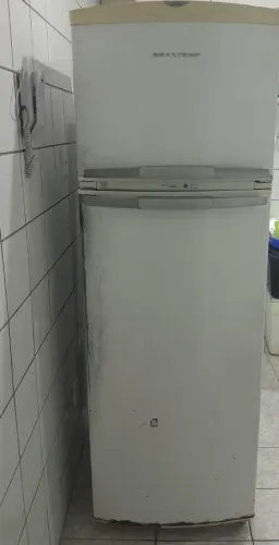 Geladeira Brastemp Brm41b 358 Litros Frost Free Br 110v ( Funcionando apenas o Congelador)