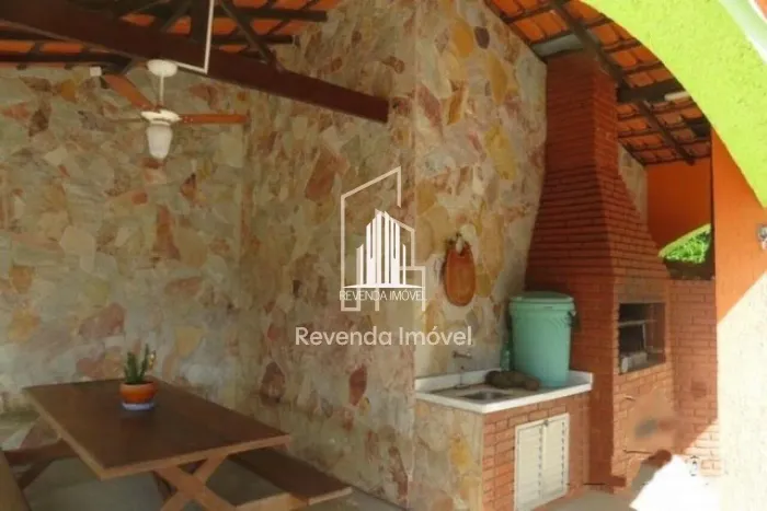 Casa em Condomínio Fechado em Santana de Parnaíba.