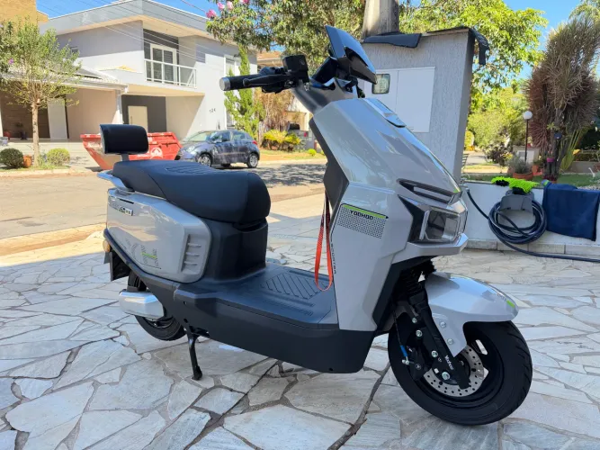 Moto Elétrica Yoohoo Speed Bike 1000Watts, Desbloqueada