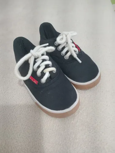 Vendo esse sabatinho.esta otimo.