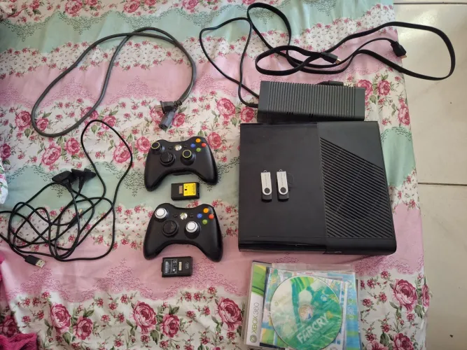 Xbox 360 super slim