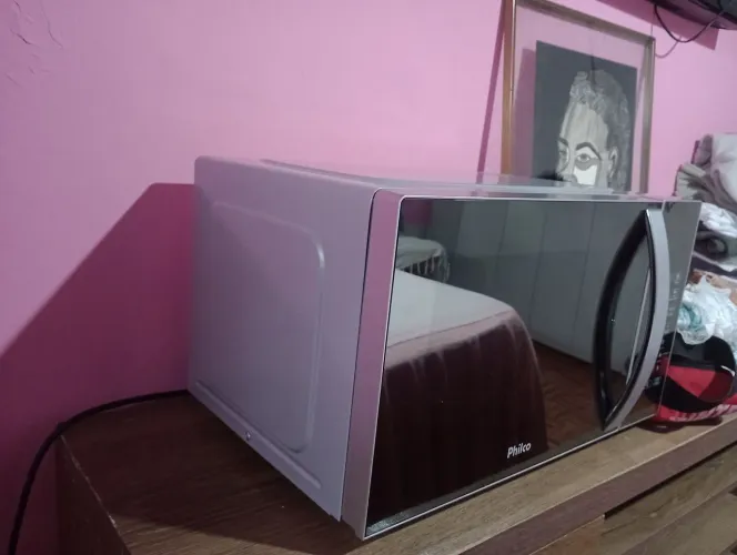 Vende-se microondas Philco 25litros