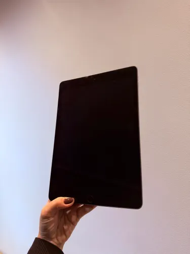 iPad 9 Cinza Espacial