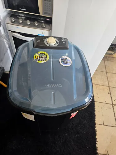 Tanquinho 10kg semi novo