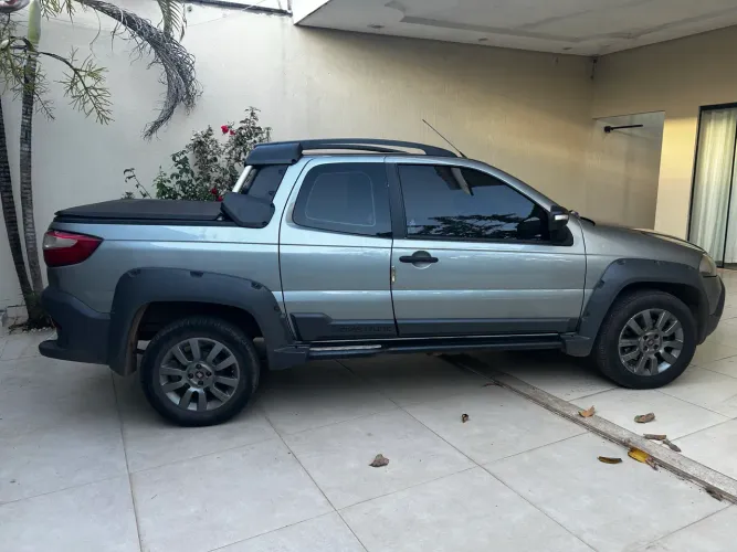 Fiat Strada Adventure1.8/ 1.8 Locker Flex CD 2015
