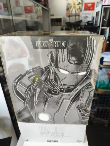 Boneco iron man 3 hottoys Wars machine 