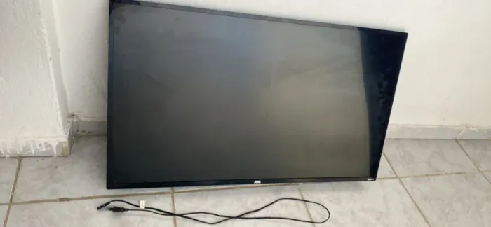 TV AOC para retirar peças 43 polegadas
