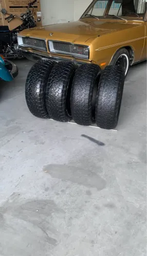 Pneus 215/65 aro dezesseis!