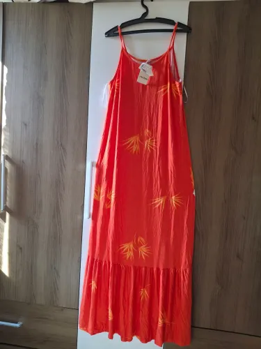 Vestido longo novo coral com flores amarela, tamanho Ms,