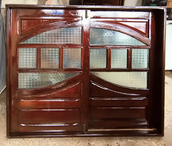 Vende-se Janela de madeira Massaranduba 