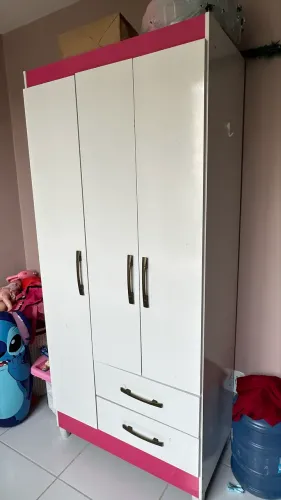 Guarda roupa infantil