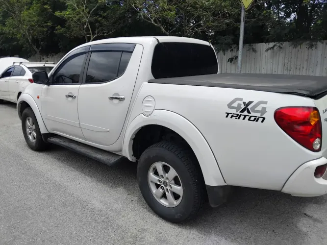 Mitsubishi L200 Triton HPE 3.5 CD V6 24V Flex Aut. 2012