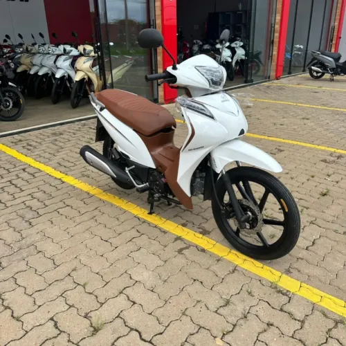 Jet 125 0KM (à partir de 48 R$499,00 S/entrada)