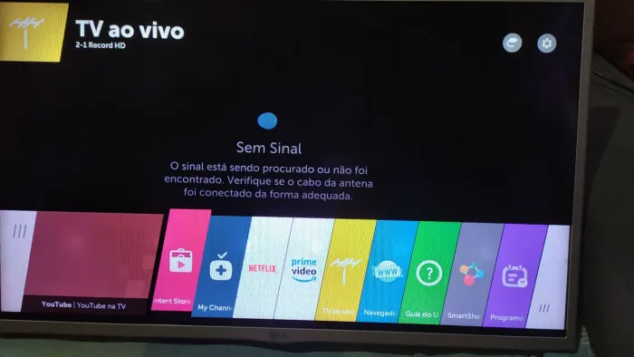 Smart TV LG 32 polegadas funcionando normalmente