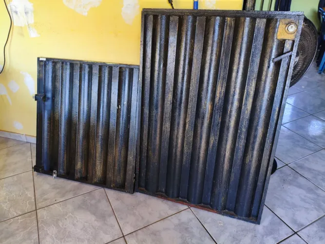 Porta usada  ferro chapa 18