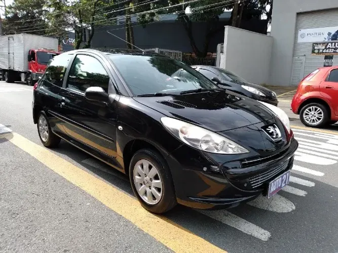 Peugeot 207 XR 1.4 Flex 8V 3P 2012