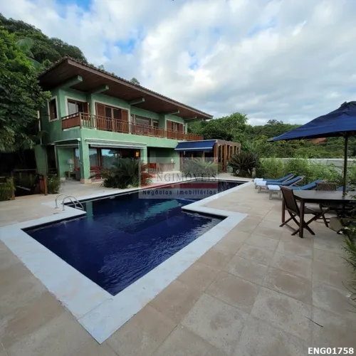 CASA A VENDA EM JUQUEHY