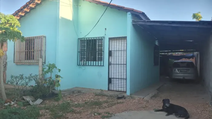 Casa a venda ou troca por carro-Varzea Grande