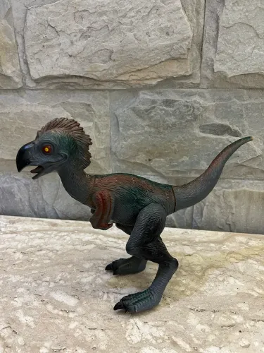 Dinossauro de brinquedo - Arimimus
