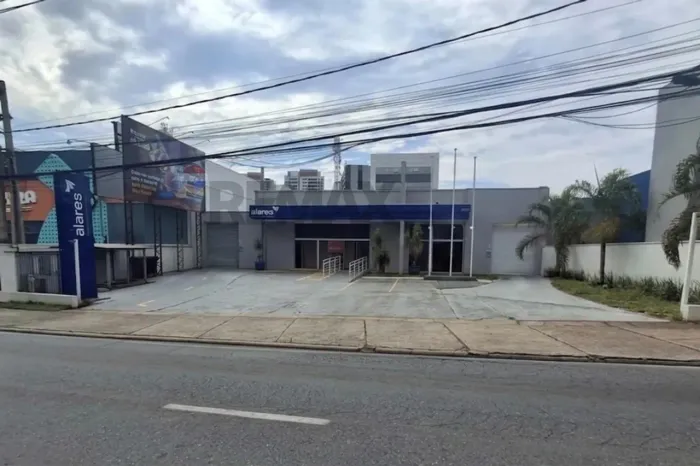 Prédio Comercial imponente com 38 vagas em Localização estratégica ao lado da prefeitura