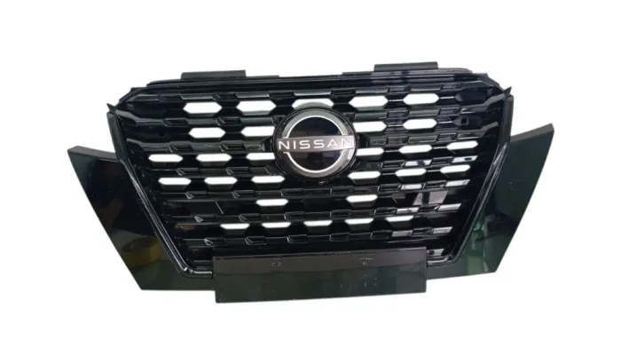 Grande Frontal Nissan Kicks 2022 2025